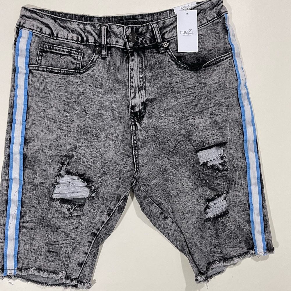 Short jeans